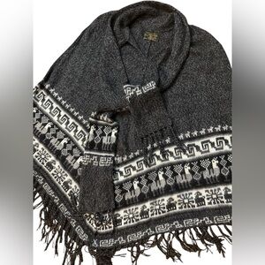 E.I.R.L. Proan Alpaca Baby Women’s Poncho‎ One Size Gray & White Rare Peru Made